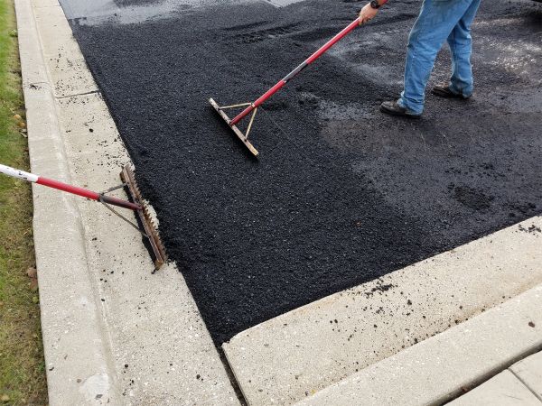 Cost of Asphalt Driveway Service in Visalia